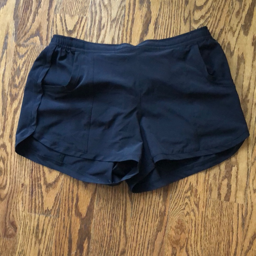 Black Athleta running shorts